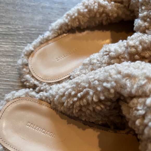 Balenciaga size 6 - Picture 2 of 3